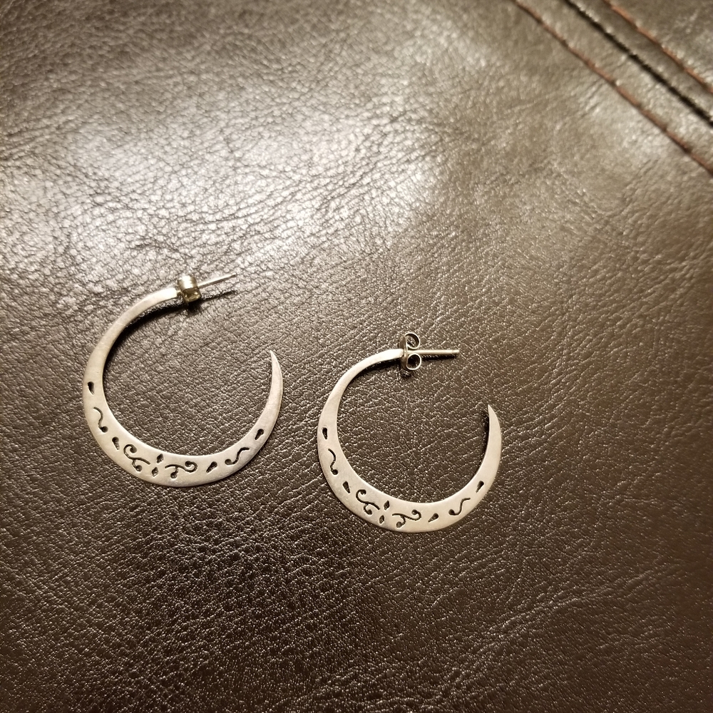 Silver earrings - Picture 4 of 4